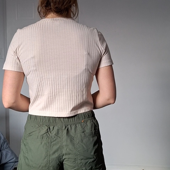 Light Pink Crop Top - Picture 4 of 7